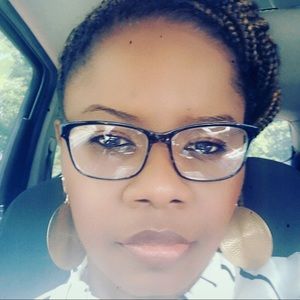 Meet your Posher, Amie